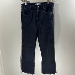 Zara Midnight Black Frayed Distressed Hem Cropped Jeans Size 6